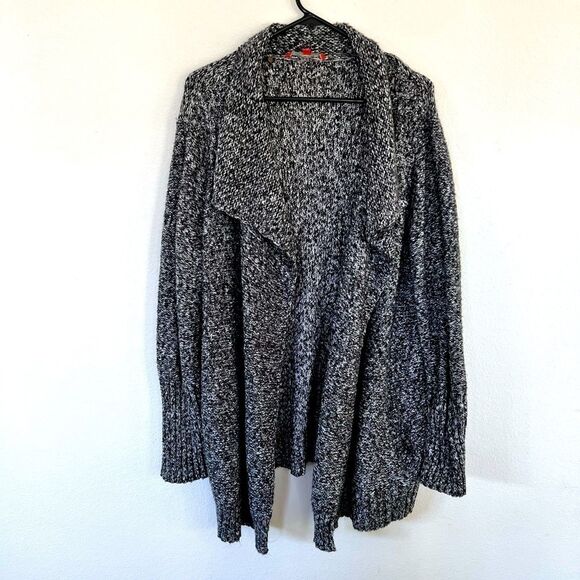 ModCloth Plus Size Drapey Open Front Knit Cardigan - Picture 1 of 6